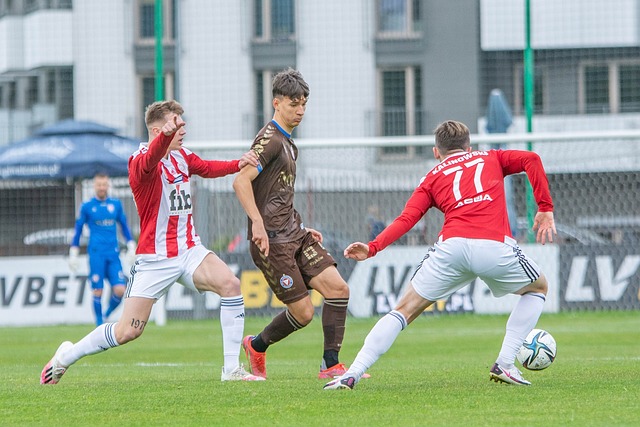 表現進一步 表現進一步